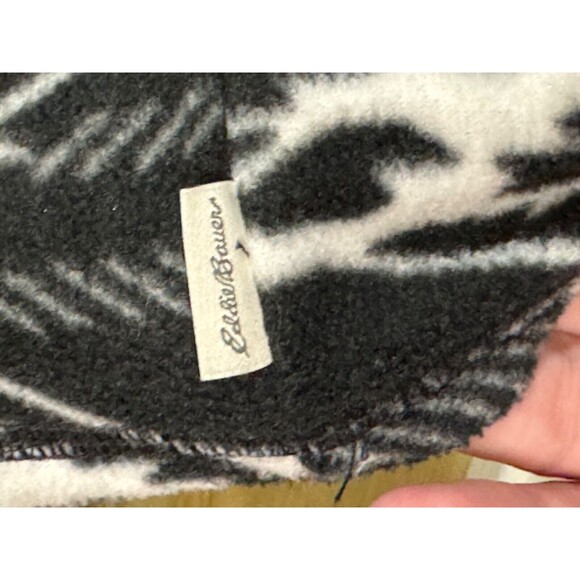 Eddie Bauer Womens Tribal Print Pullover Size XL Black Aztec Ultra Soft Fleece - Picture 5 of 8